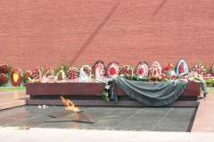 3 декабря У Кремлевской стены состоялось торжественное захоронение останков Неизвестного солдата