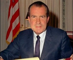 9 января родился Ричард Никсон - 37-й президент США