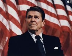 6 февраля родился Рональд Рейган - 40-й президент США
