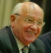 25 декабря Михаил Горбачев объявил об отставке с поста Президента СССР