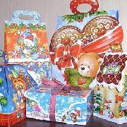 В Уссурийске начали выдавать новогодние подарки детям, не посещающим детский сад