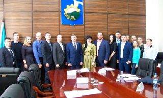 Депутаты поделились опытом