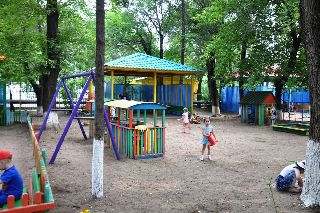 «Территории детских садов требуют ремонта», – Евгений Корж