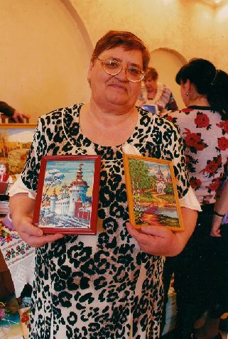 25 января празднует свой день рождения председатель ветеранского клуба «От всей души» Людмила Ермоченко