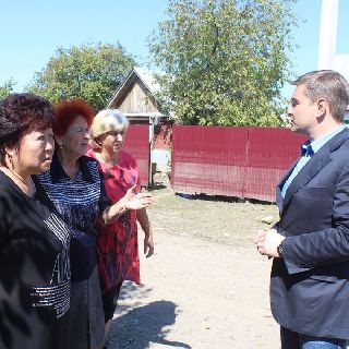 Евгений Корж встретился с жителями района Пушкинского моста Евгений Корж встретился с жителями района Пушкинского моста