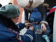 В Уссурийске сотрудники ГИБДД провели акцию «Пристегни самое дорогое!»