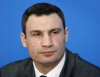 В Киеве стартовал сбор подписей за отставку Кличко