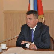 Губернатор Приморского края Владимир Миклушевский провел в Уссурийске совещание по вопросу устранения последствий тайфуна «Гони»