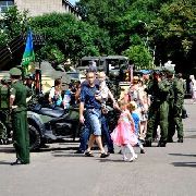 В Уссурийске прошла акция «Военная служба по контракту в Вооруженных силах Восточного военного округа - твой выбор!»