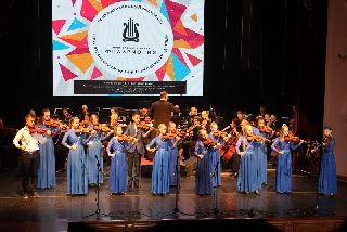 Скрипачи Детской школы искусств УГО выступили в Приморской Филармонии