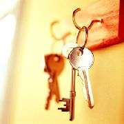 В Уссурийске выделили жилье медикам