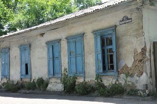 Уссурийск избавляется от ветхих домов Уссурийск избавляется от ветхих домов