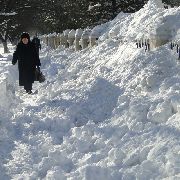 Военным снега не жалко