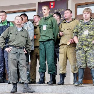 Волонтеры помогают справиться с последствиями ЧС Волонтеры помогают справиться с последствиями ЧС