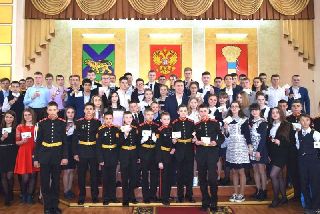 Церемония вручения золотых знаков отличия ГТО состоялась в администрации Уссурийска