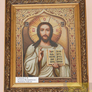 Выставка икон прошла в Храме Покрова Пресвятой Богородицы в Уссурийске (6 фотографий)