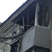 Балкон с вещами горел в Уссурийске