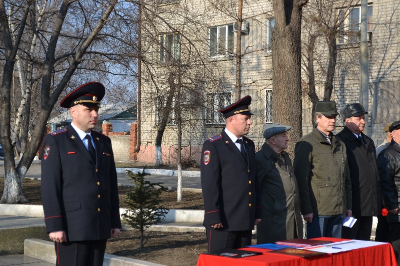 14 молодых сотрудников ОМВД приняли присягу в Уссурийске (7 фотографий)