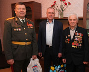 В Уссурийске поздравили участников Сталинградской битвы (3 фотографии)