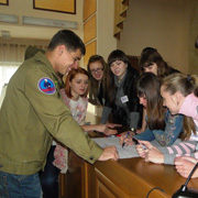 В Уссурийске началось возрождение стройотрядов (12 фотографий)